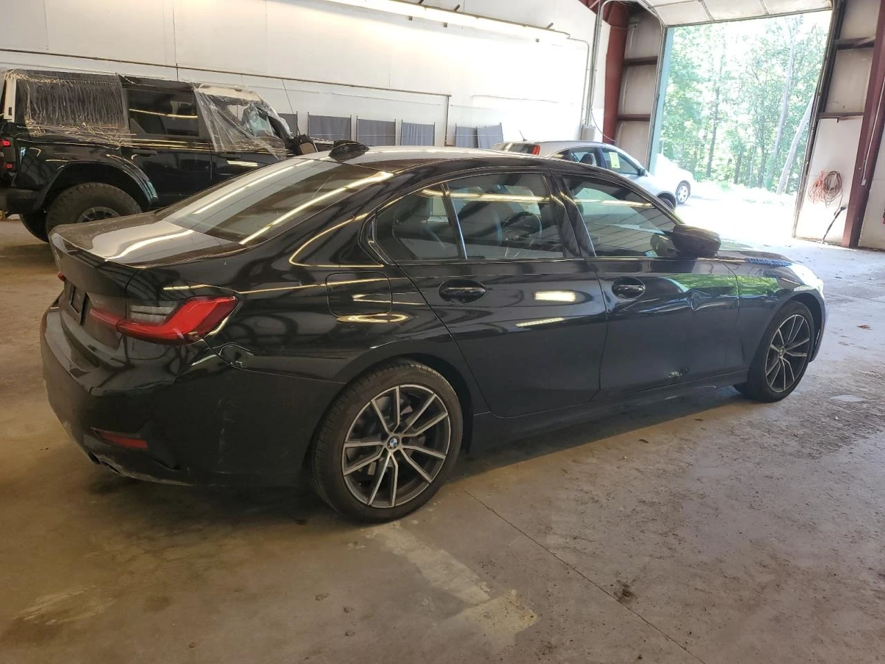 BMW 330 XDRIVE/SPORTLINE/AMBILIGHT/ВИДЕО НА МОТОРA - изображение 4