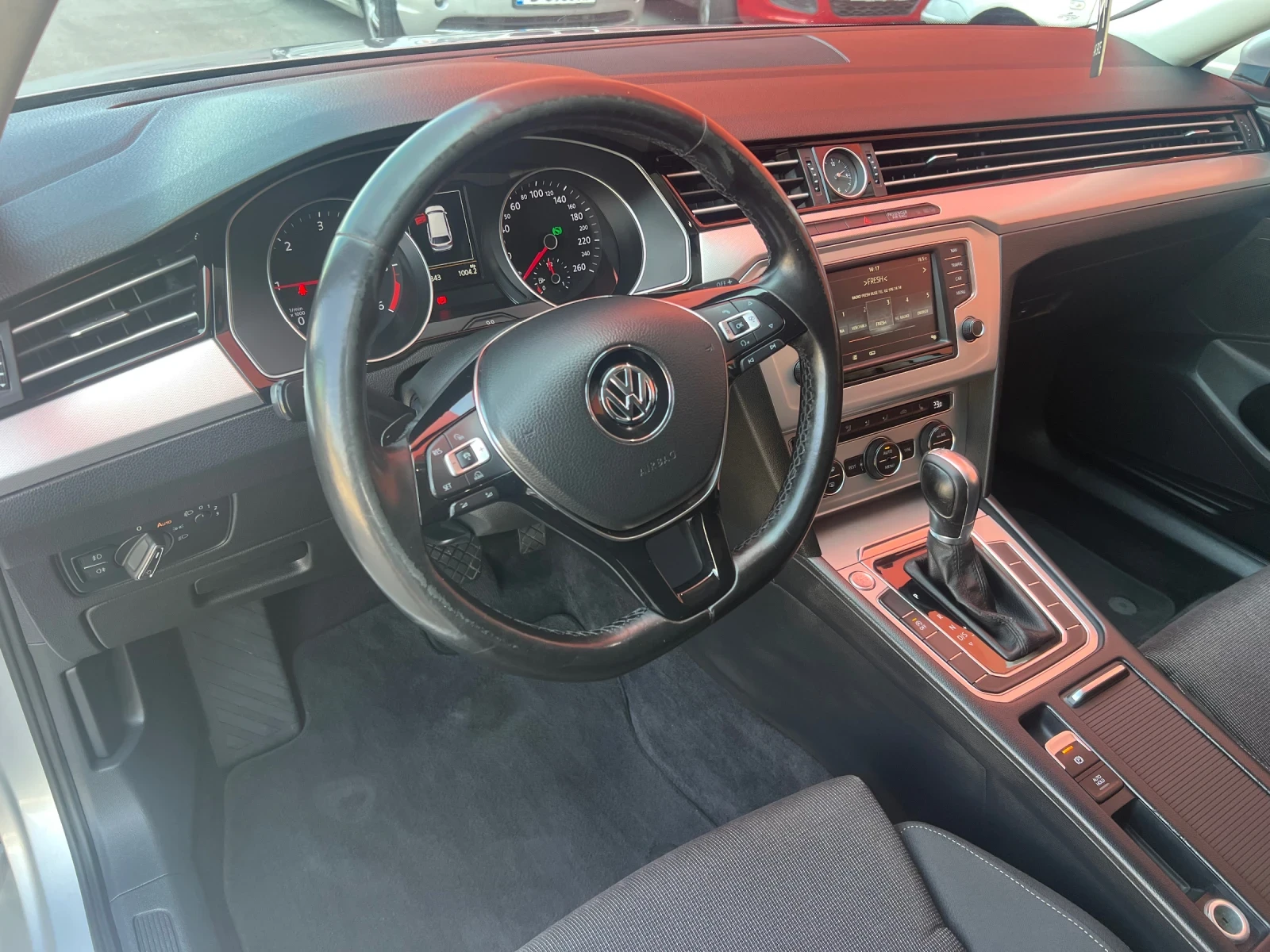 VW Passat 2.0 TDI - изображение 10