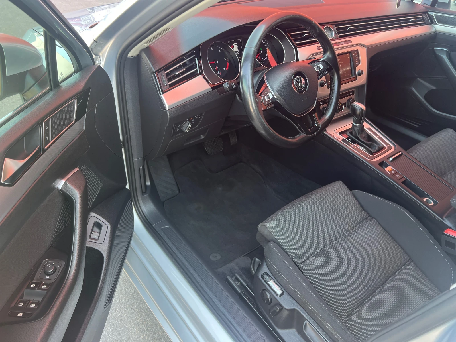 VW Passat 2.0 TDI - изображение 9