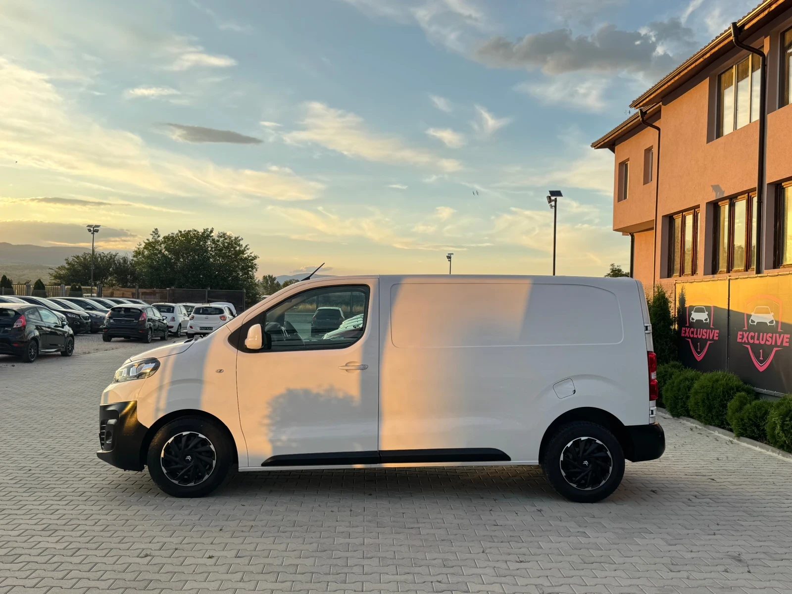 Citroen Jumpy 2.0HDI AVTOMAT FULL, снимка 2 - Автомобили и джипове - 53298574