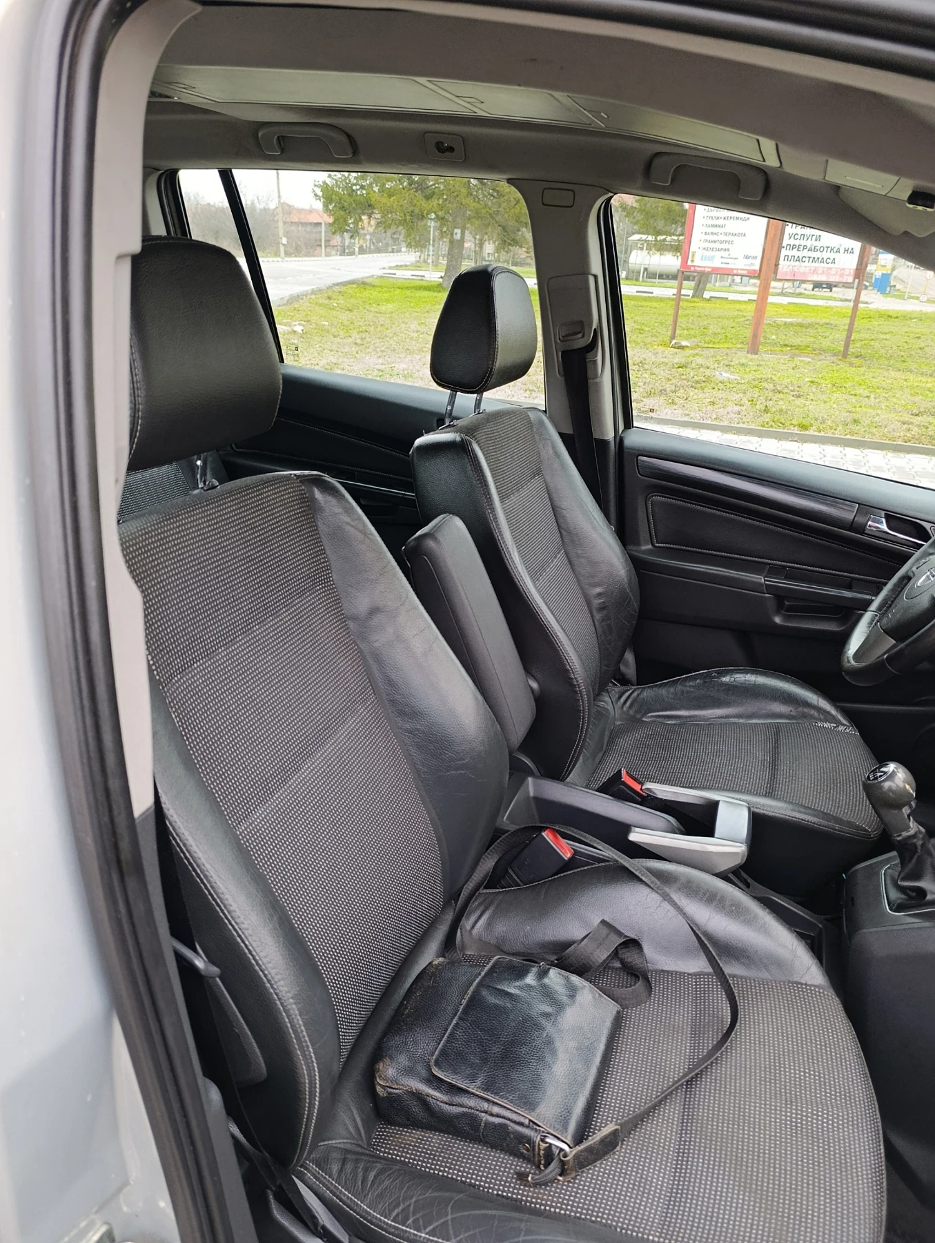 Opel Zafira B - изображение 8