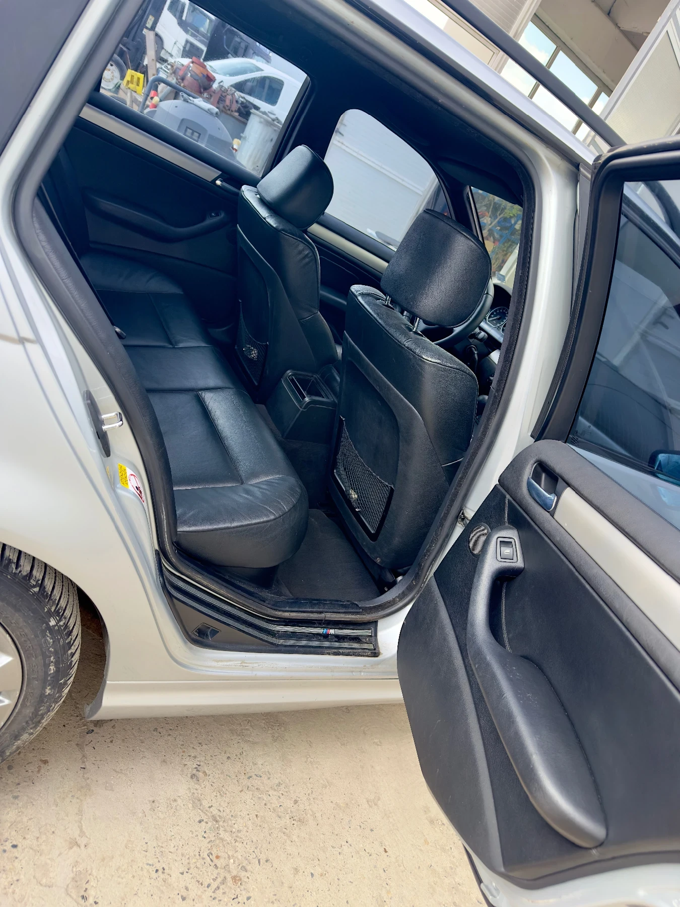 BMW 330 XD, снимка 10 - Автомобили и джипове - 53748307