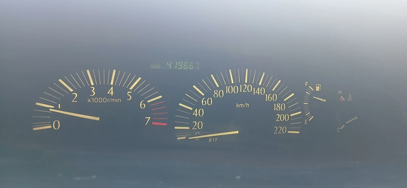 Toyota Previa 2.4 бензин газ , снимка 5 - Автомобили и джипове - 53849728