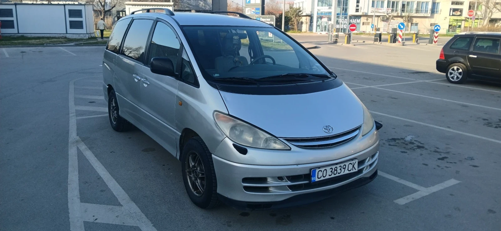 Toyota Previa 2.4 бензин газ , снимка 4 - Автомобили и джипове - 53849728