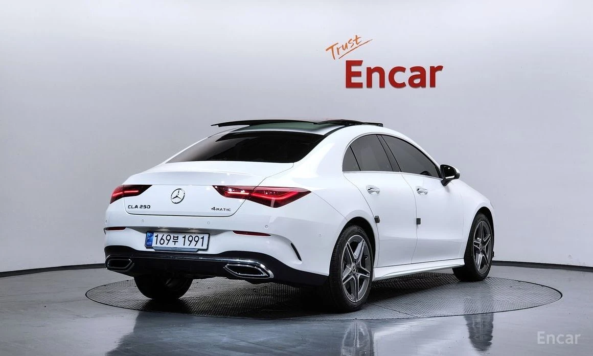 Mercedes-Benz CLA 250, снимка 2 - Автомобили и джипове - 53881130