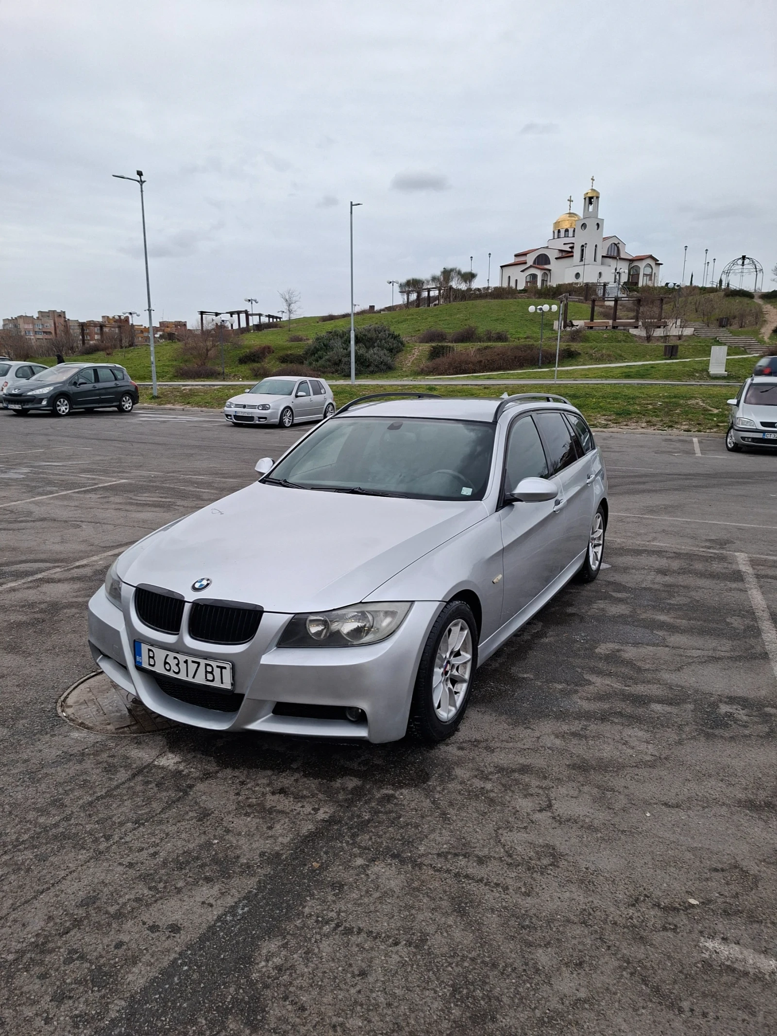 BMW 320 Комби, снимка 2 - Автомобили и джипове - 53928495