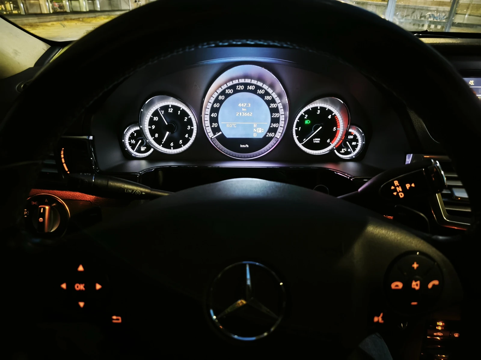 Mercedes-Benz E 350 4 MATIC, снимка 2 - Автомобили и джипове - 55159197