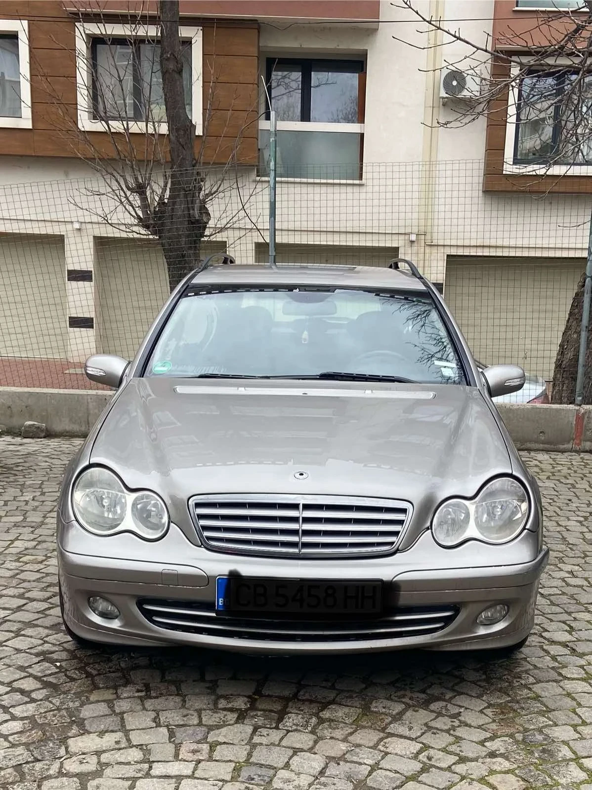Mercedes-Benz C 200, снимка 2 - Автомобили и джипове - 54148808