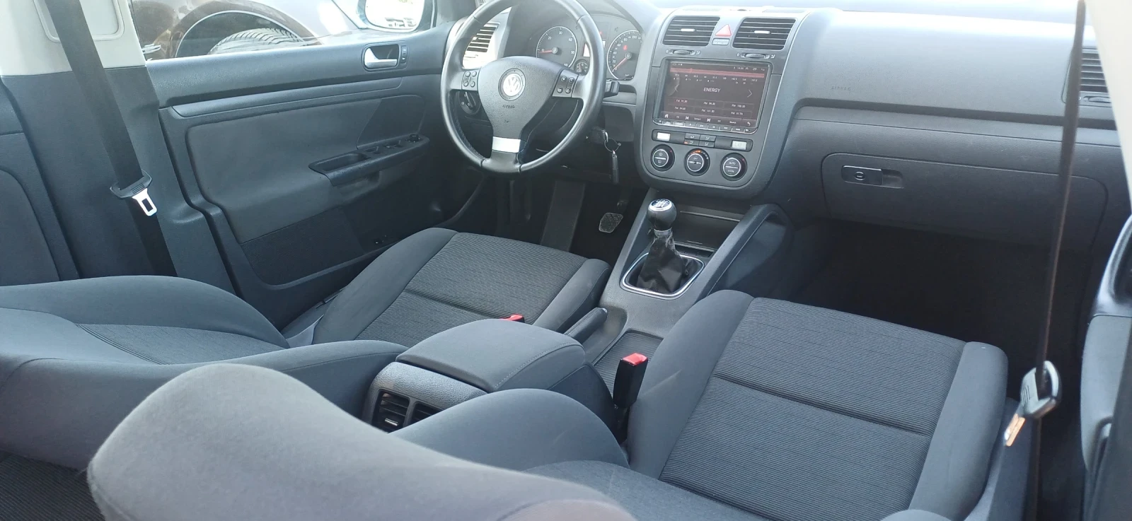 VW Golf 1.9 TDI, снимка 10 - Автомобили и джипове - 54672715