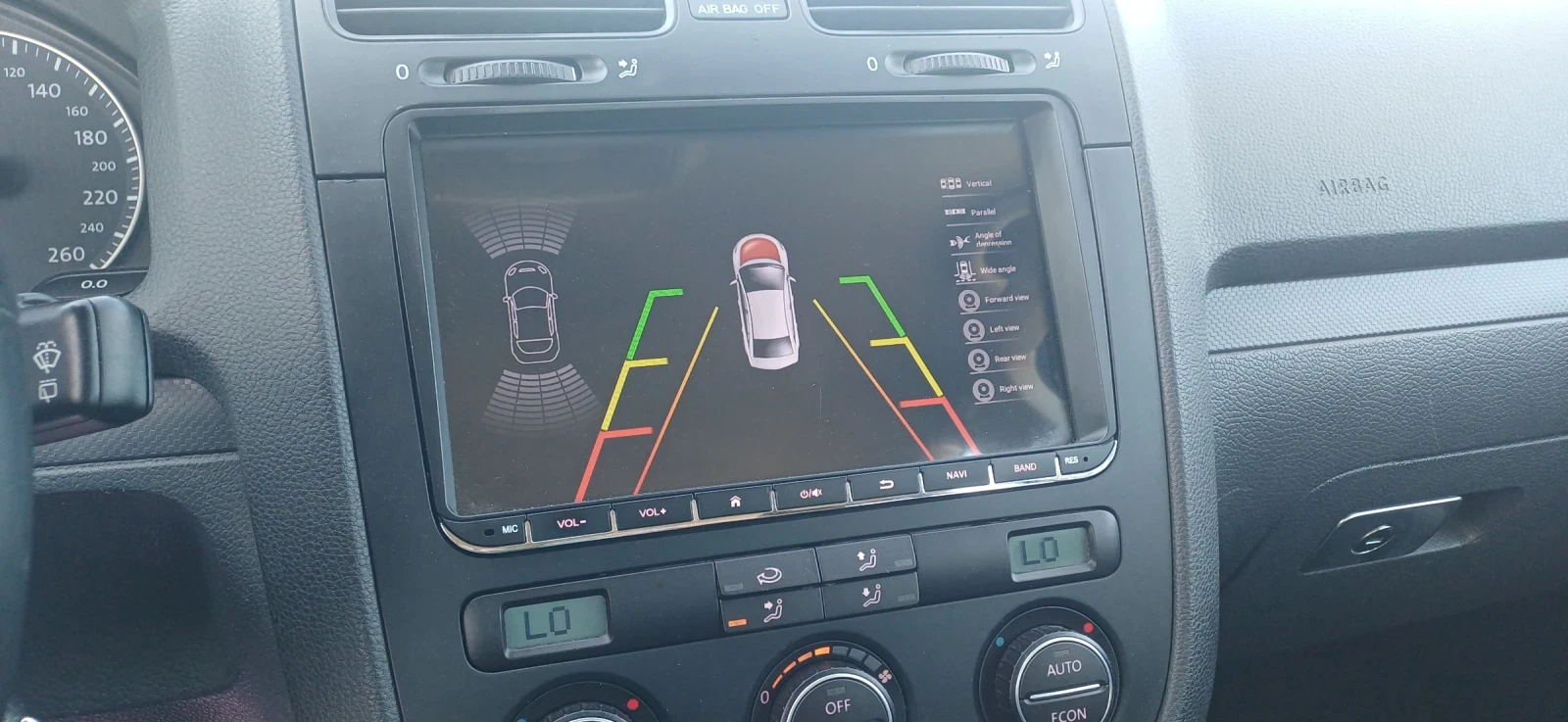 VW Golf 1.9 TDI, снимка 11 - Автомобили и джипове - 54672715