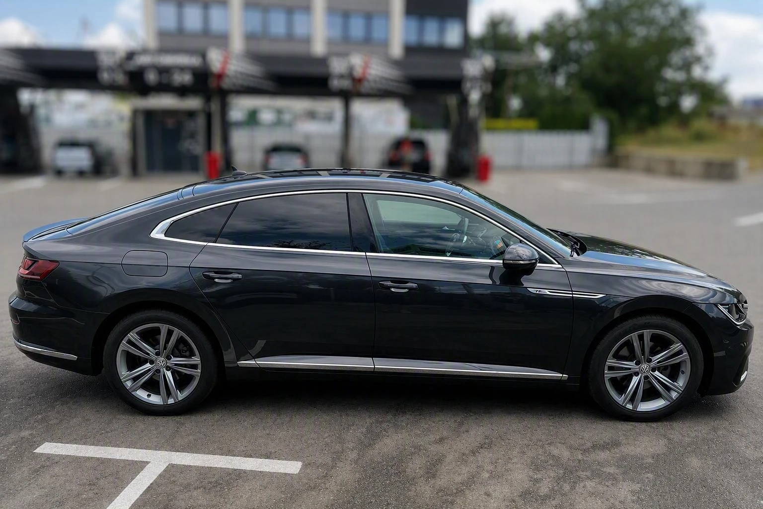 VW Arteon R-Line 2.0 TDI SCR, DSG, снимка 6 - Автомобили и джипове - 55744323