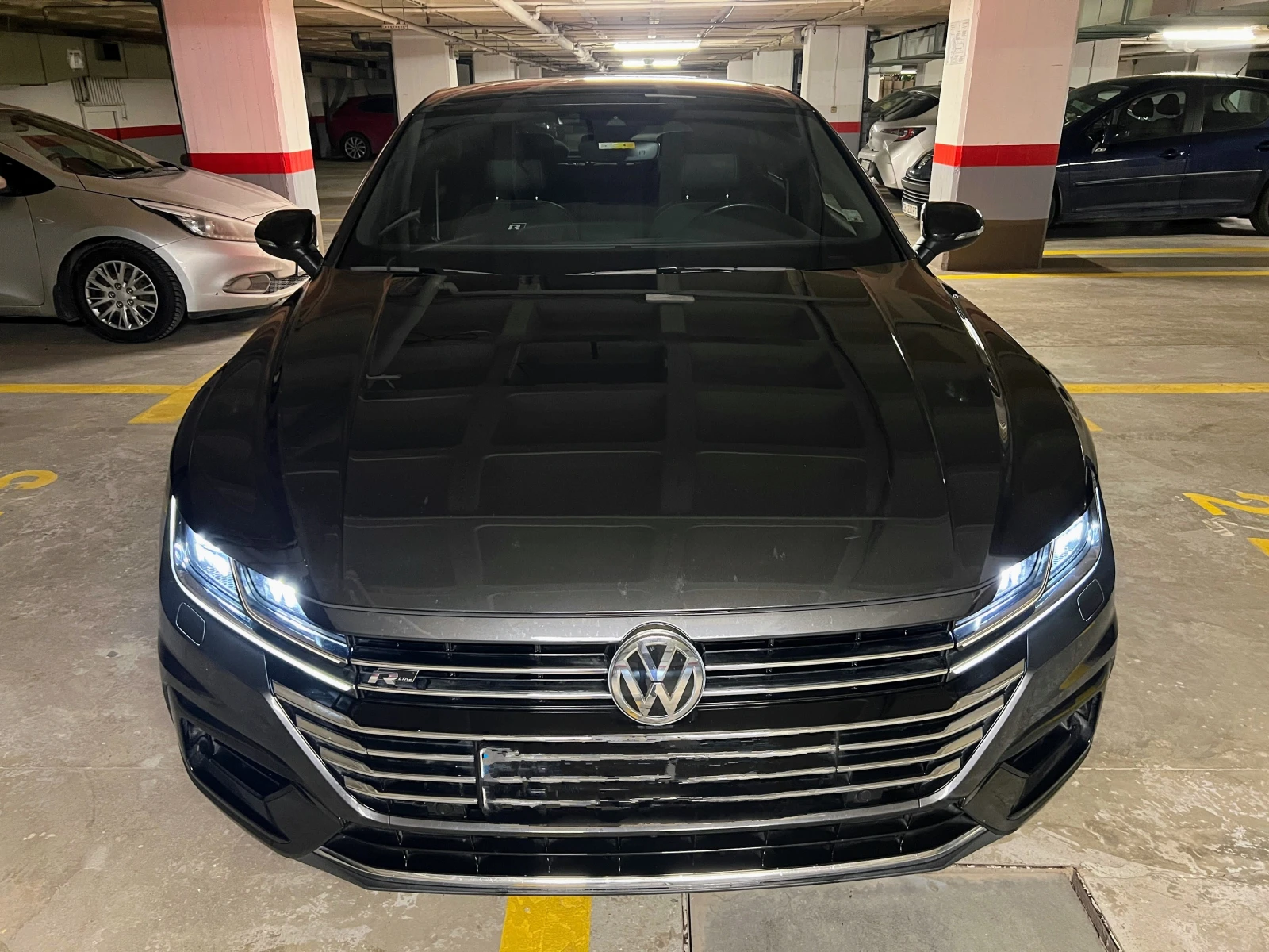 VW Arteon R-Line 2.0 TDI SCR, DSG, снимка 2 - Автомобили и джипове - 54688124