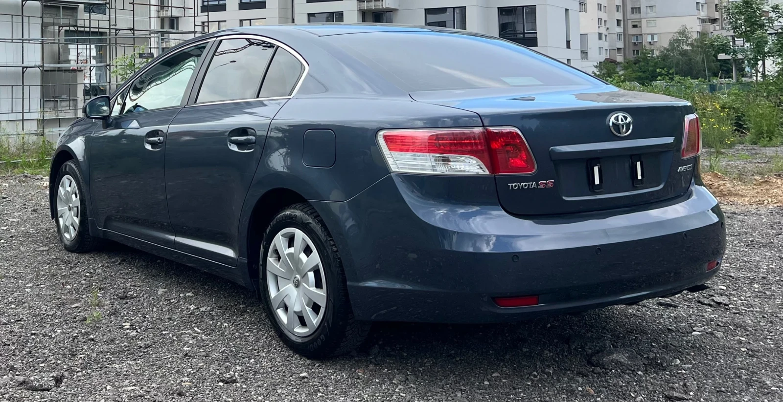 Toyota Avensis 1.8/ss/VALVEMATIK///Avtomatik, снимка 3 - Автомобили и джипове - 55049408