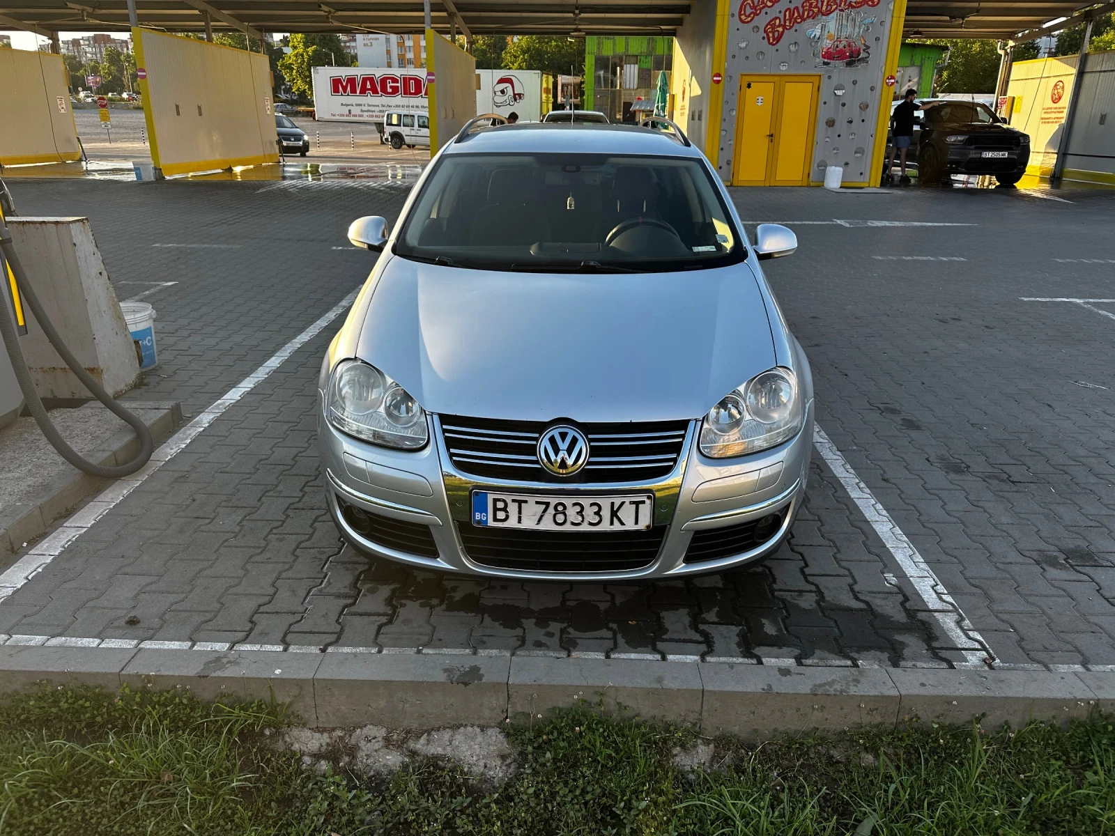 VW Golf Variant Ръчно направен волан , снимка 3 - Автомобили и джипове - 55239111