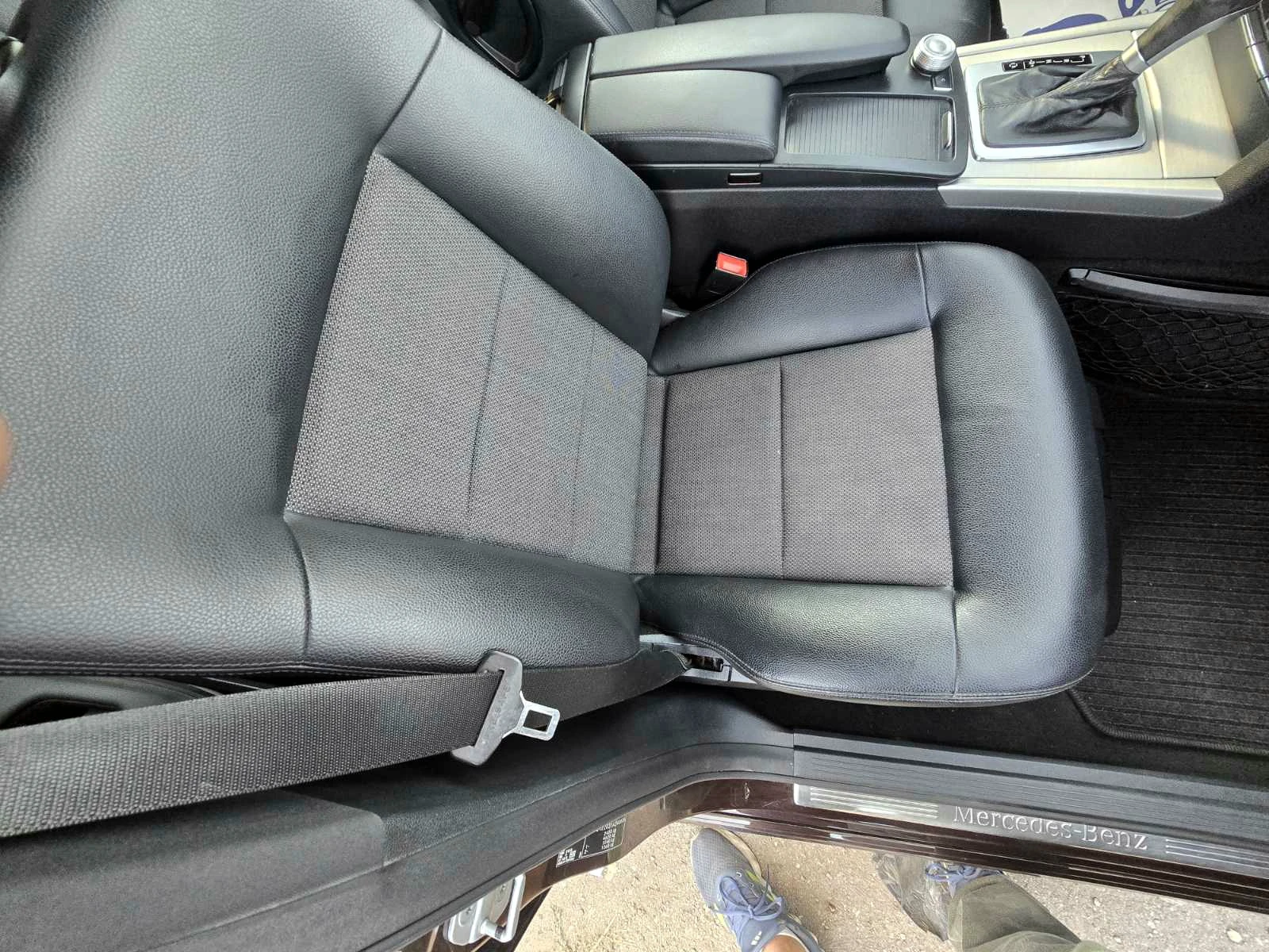 Mercedes-Benz E 250 УНИКАТ/AVANTGARDE/LED, снимка 12 - Автомобили и джипове - 55261051