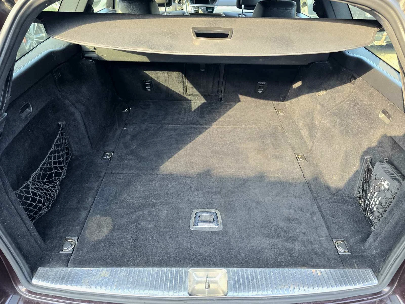 Mercedes-Benz E 250 УНИКАТ/AVANTGARDE/LED, снимка 16 - Автомобили и джипове - 55261051