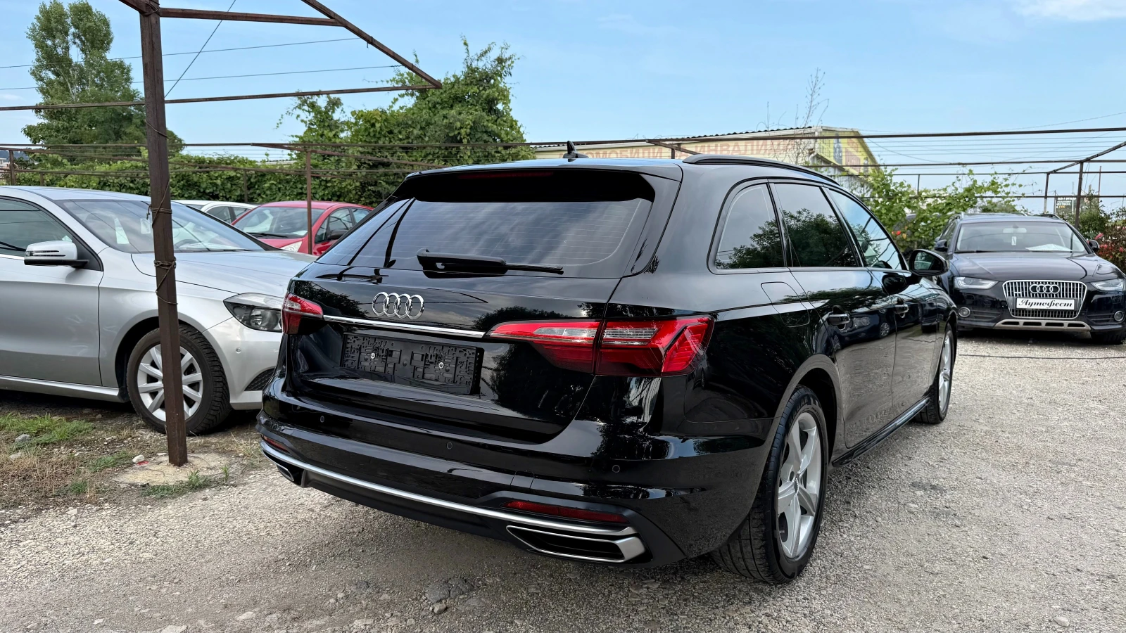 Audi A4 2.0TDI FACELIFT DISTRONIC  ЕВРО-6Д, снимка 4 - Автомобили и джипове - 55317635