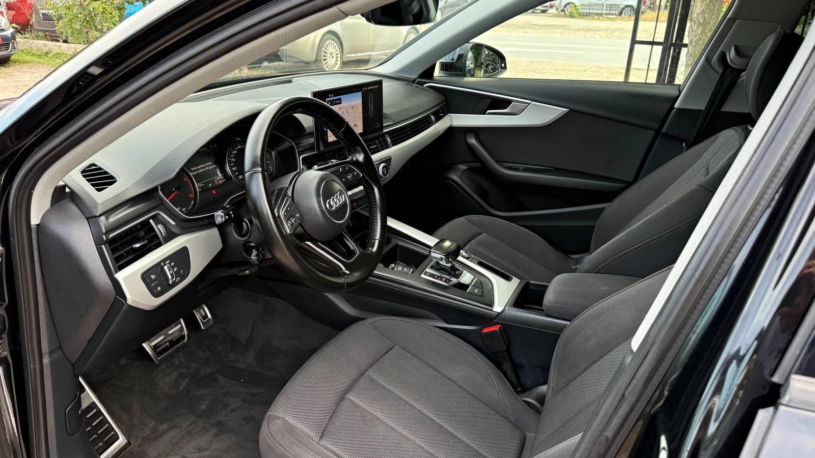 Audi A4 2.0TDI FACELIFT DISTRONIC  ЕВРО-6Д, снимка 7 - Автомобили и джипове - 55317635