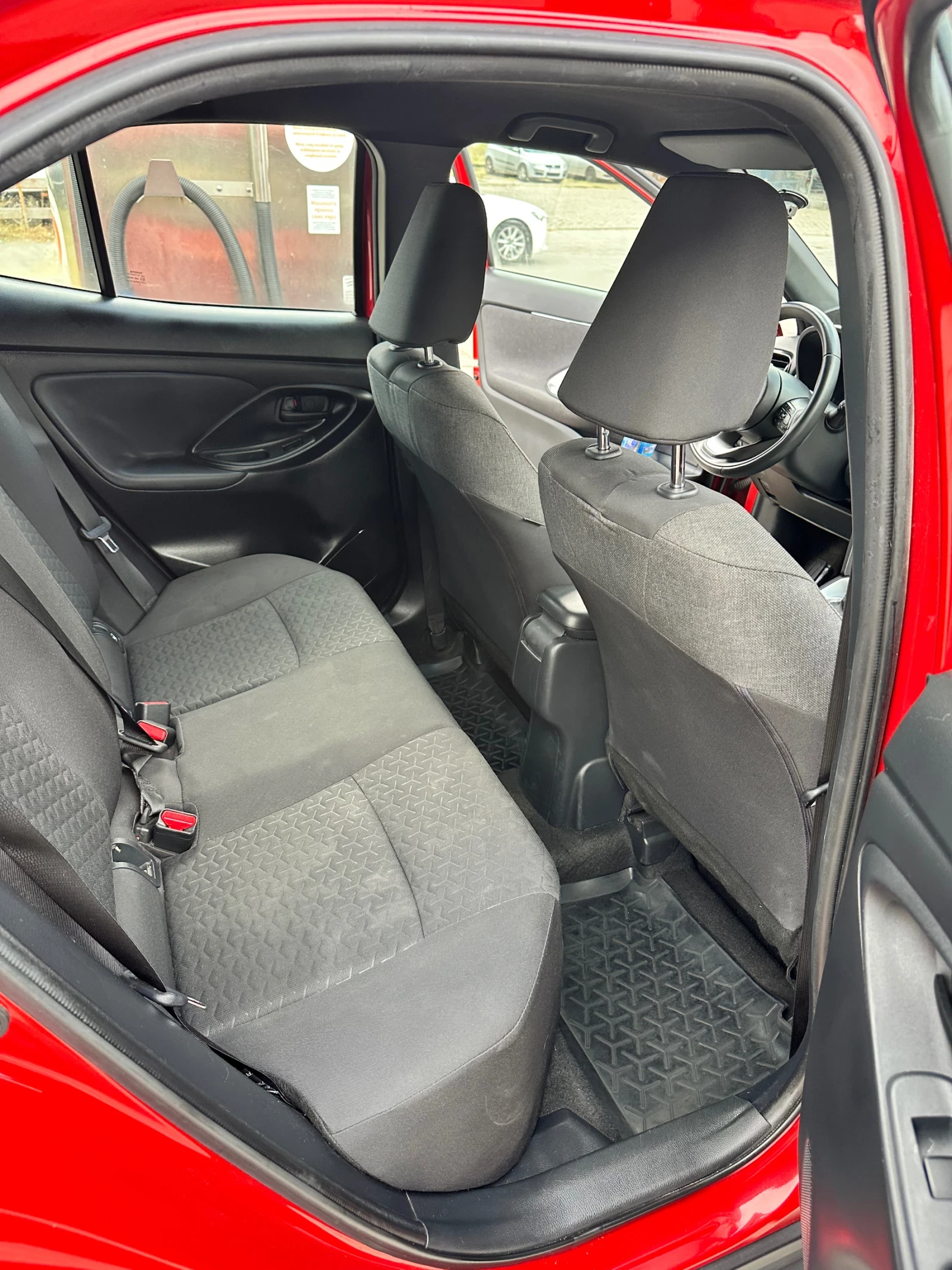 Toyota Yaris Cross 1.5 бензин  125 к.с. e-CVT, снимка 10 - Автомобили и джипове - 55791232