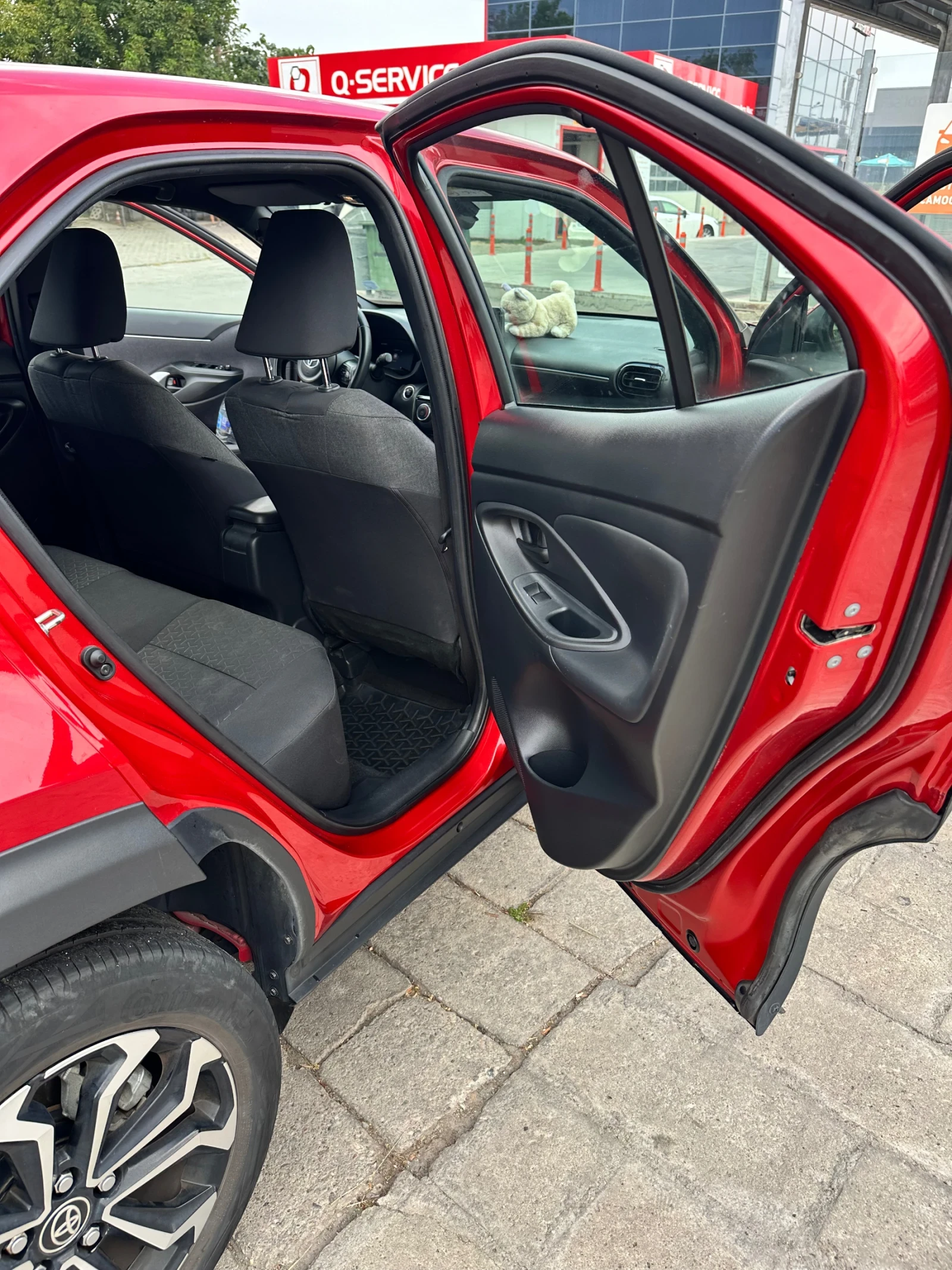 Toyota Yaris Cross 1.5 бензин  125 к.с. e-CVT, снимка 9 - Автомобили и джипове - 55791232