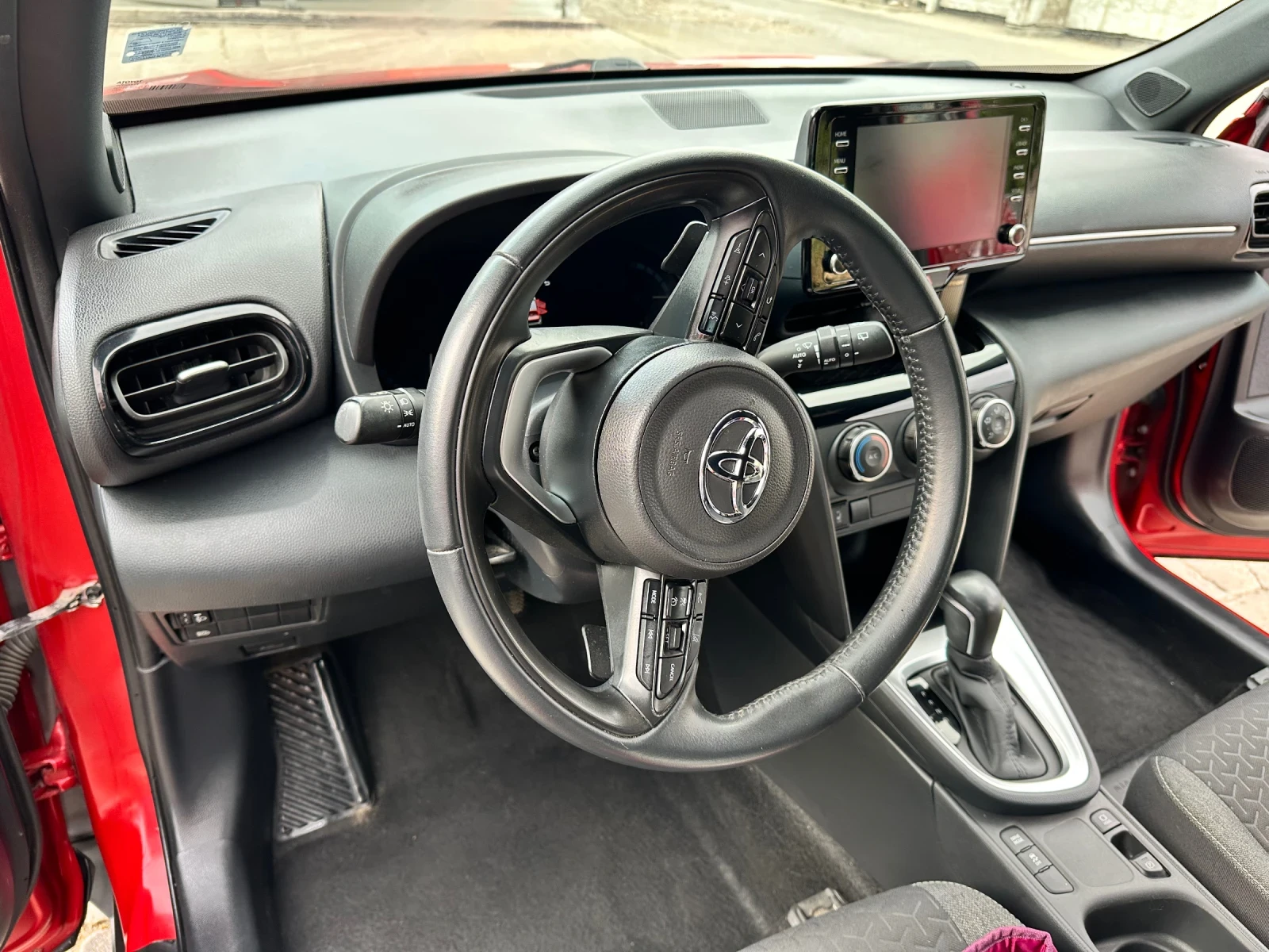 Toyota Yaris Cross 1.5 бензин  125 к.с. e-CVT, снимка 8 - Автомобили и джипове - 55791232