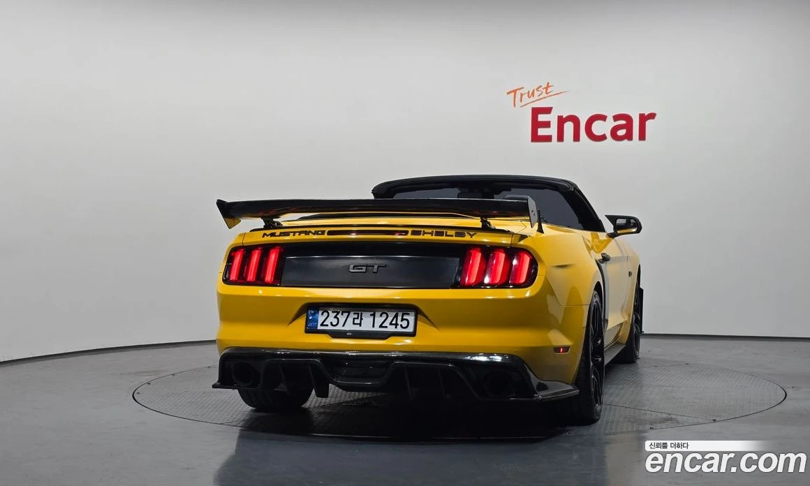 Ford Mustang GT Convertible, снимка 3 - Автомобили и джипове - 56122012