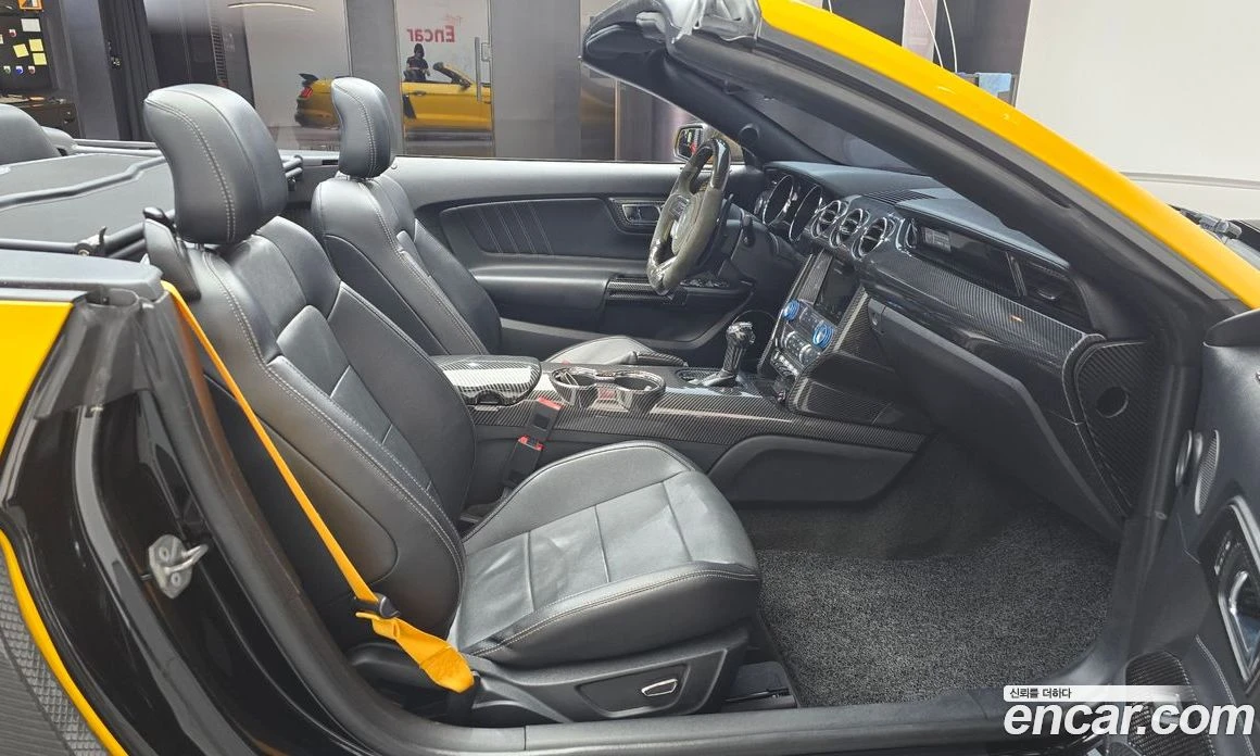 Ford Mustang GT Convertible, снимка 15 - Автомобили и джипове - 56122012