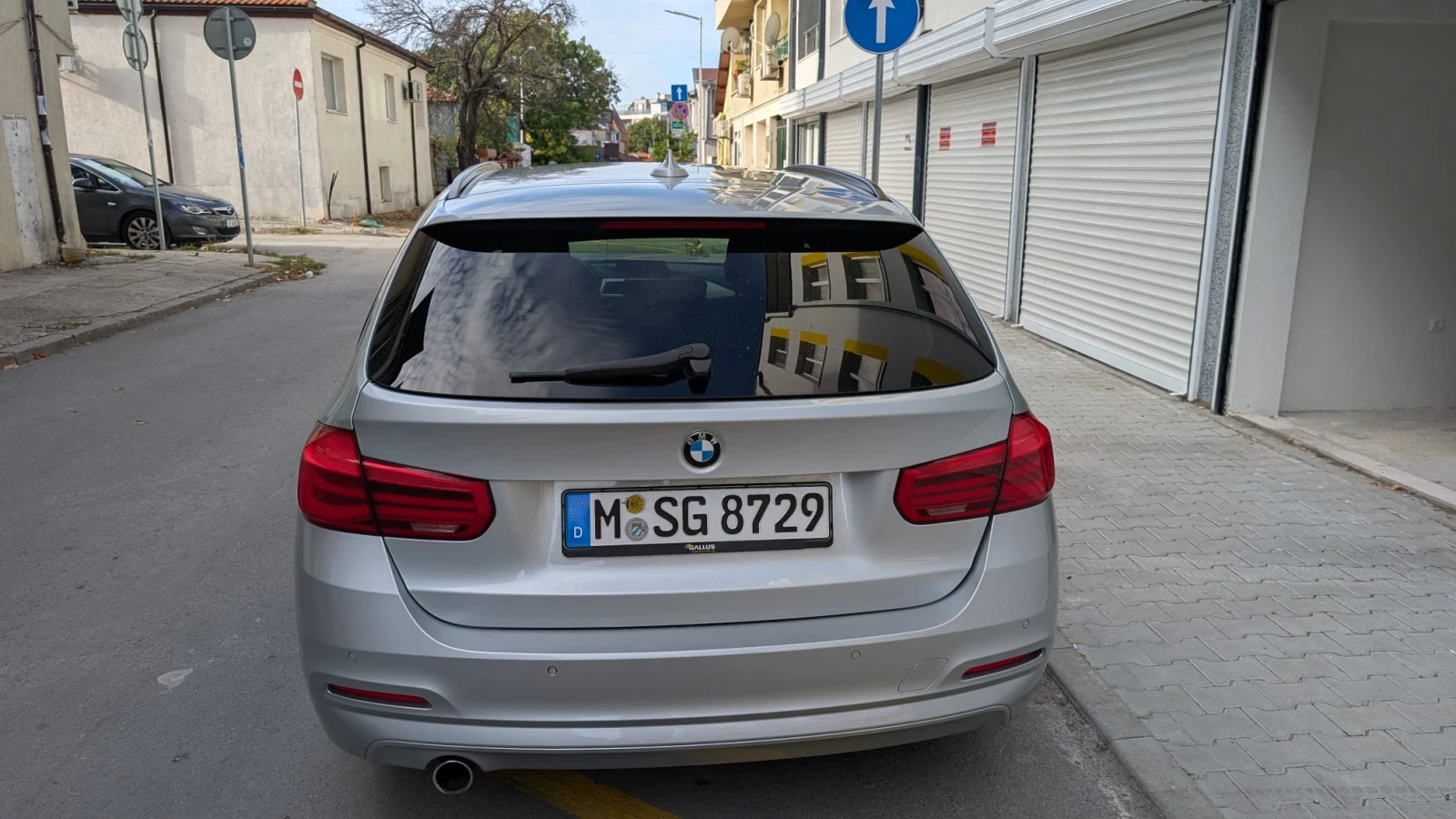 BMW 318, снимка 6 - Автомобили и джипове - 56265944
