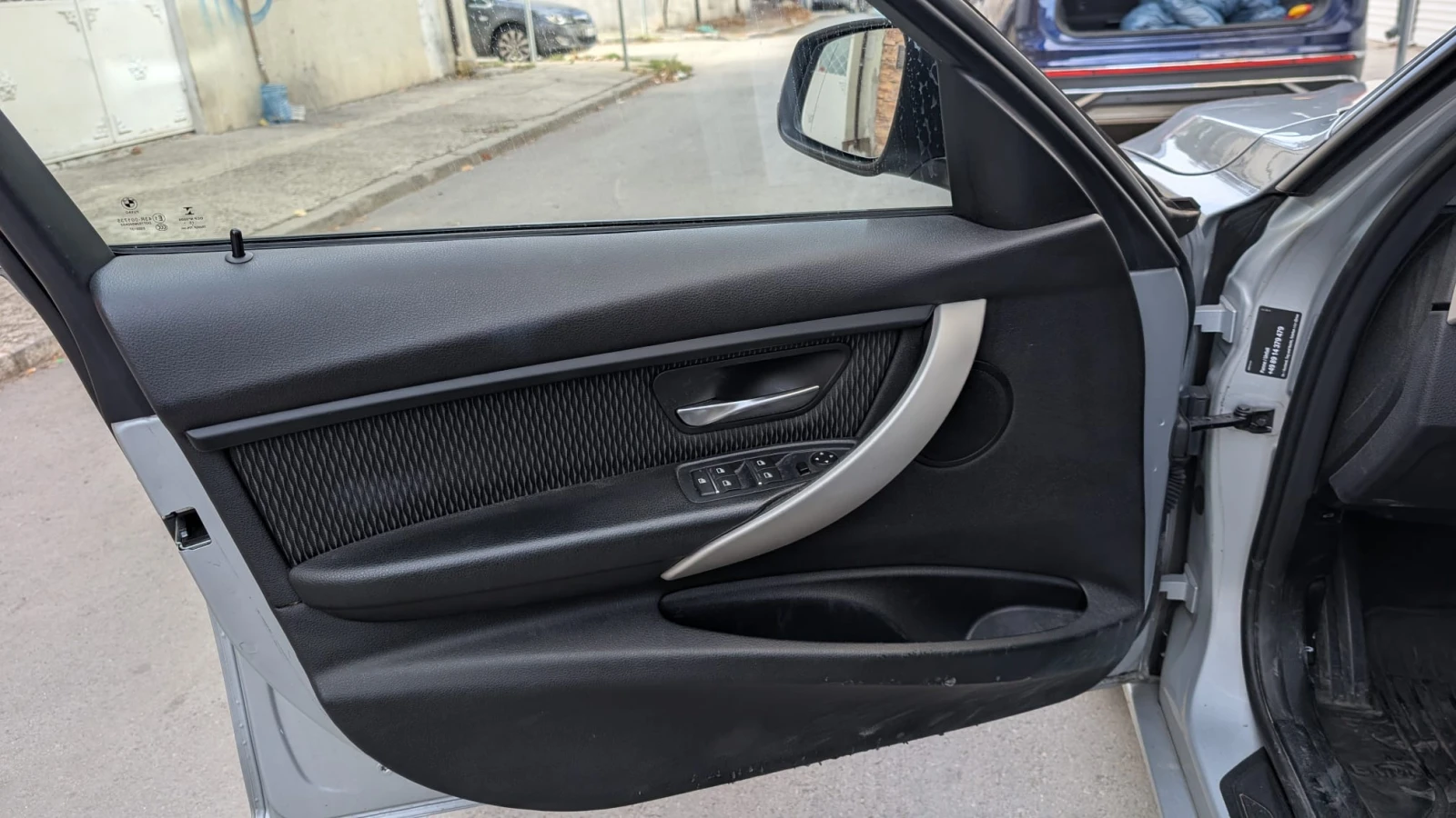 BMW 318, снимка 11 - Автомобили и джипове - 56265944