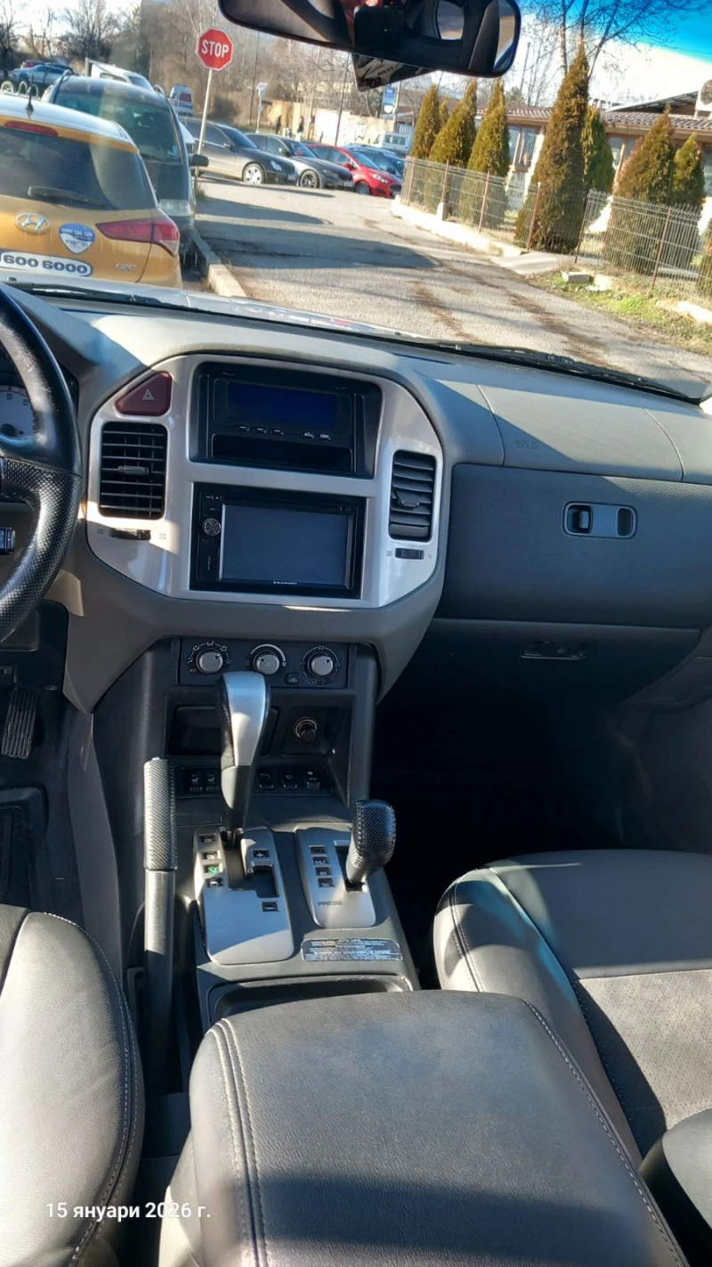 Mitsubishi Pajero, снимка 11 - Автомобили и джипове - 53114575