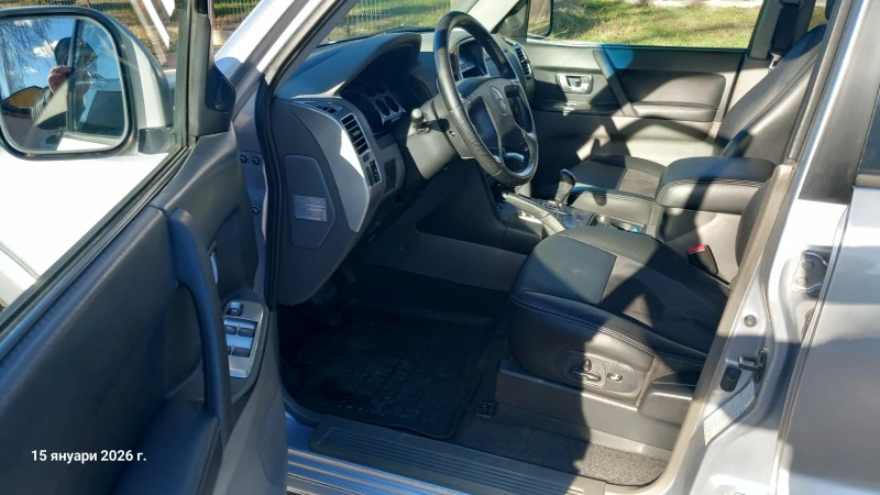 Mitsubishi Pajero, снимка 12 - Автомобили и джипове - 53114575