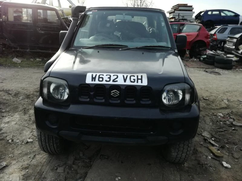 Suzuki Jimny 1.3i, снимка 8 - Автомобили и джипове - 32046266