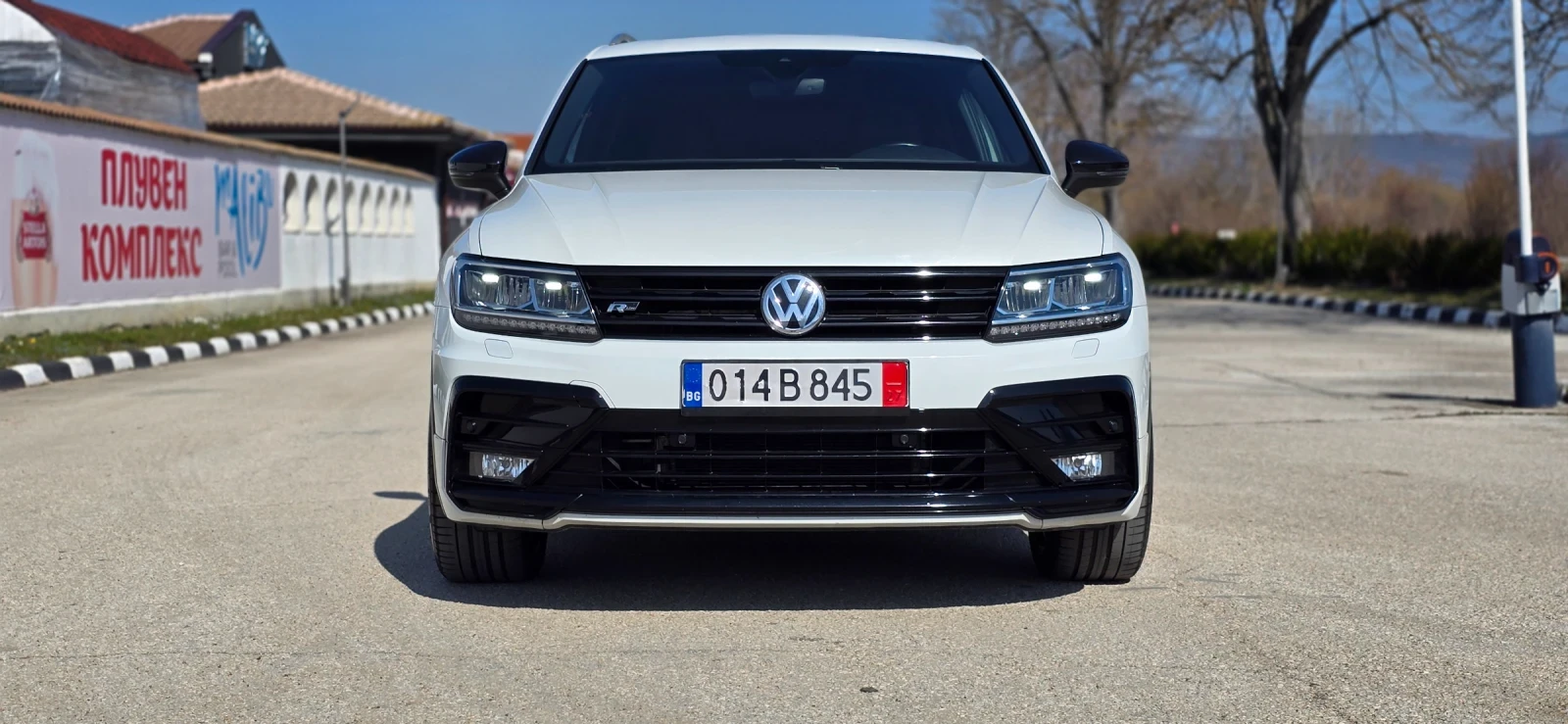 VW Tiguan R-Line 2.0 TDI Highline 4Motion BlueMotion 190hp - изображение 2