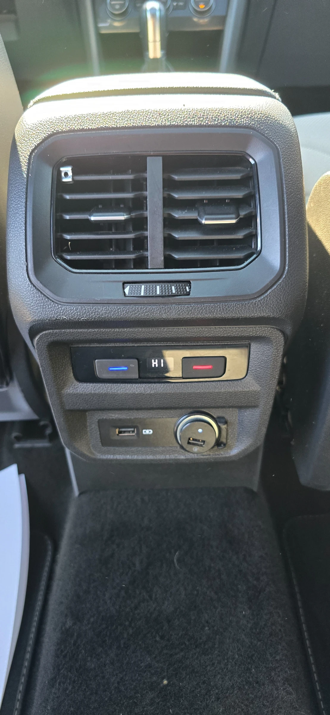 VW Tiguan R-Line 2.0 TDI Highline 4Motion BlueMotion 190hp | Mobile.bg � ����������� 11