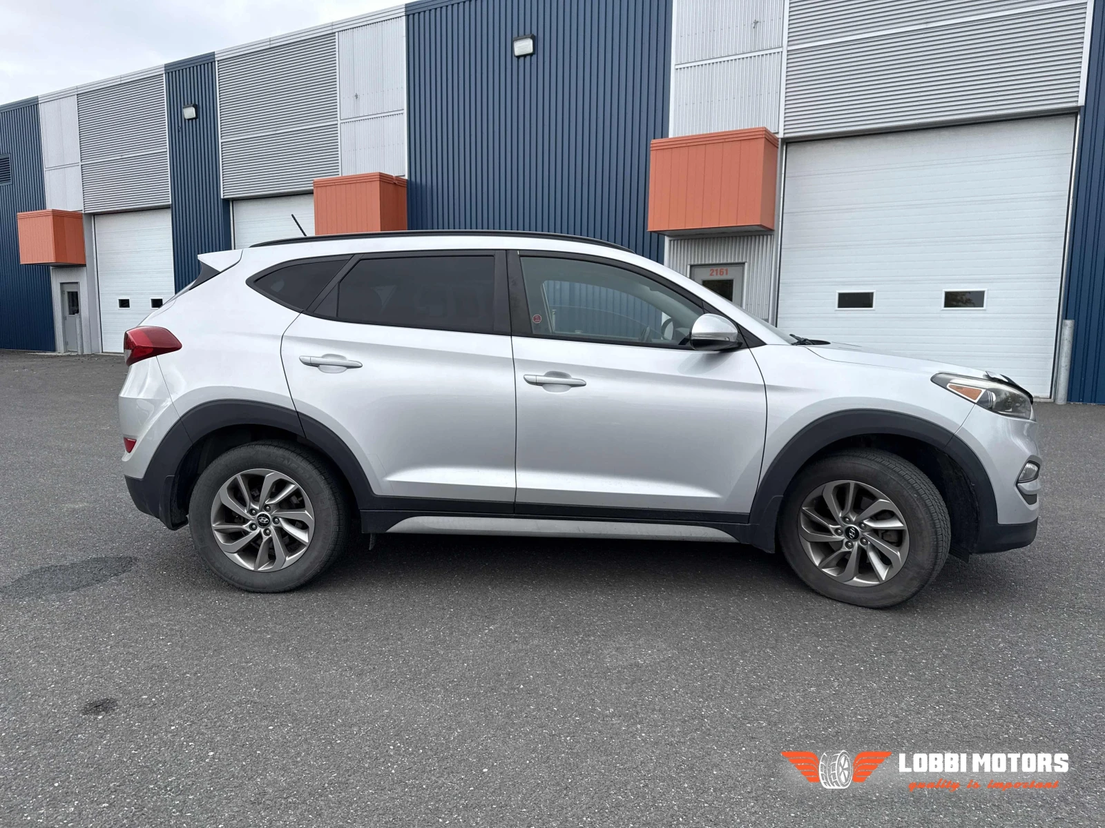 Hyundai Tucson, снимка 3 - Автомобили и джипове - 56297398