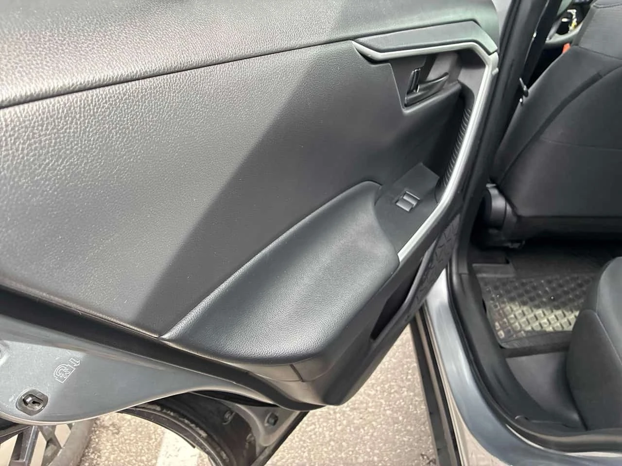 Toyota Rav4 * LE * CARFAX * ��� ������������ ������ | Mobile.bg � ����������� 17