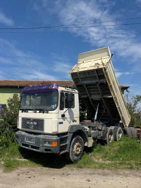 Man 19, снимка 2