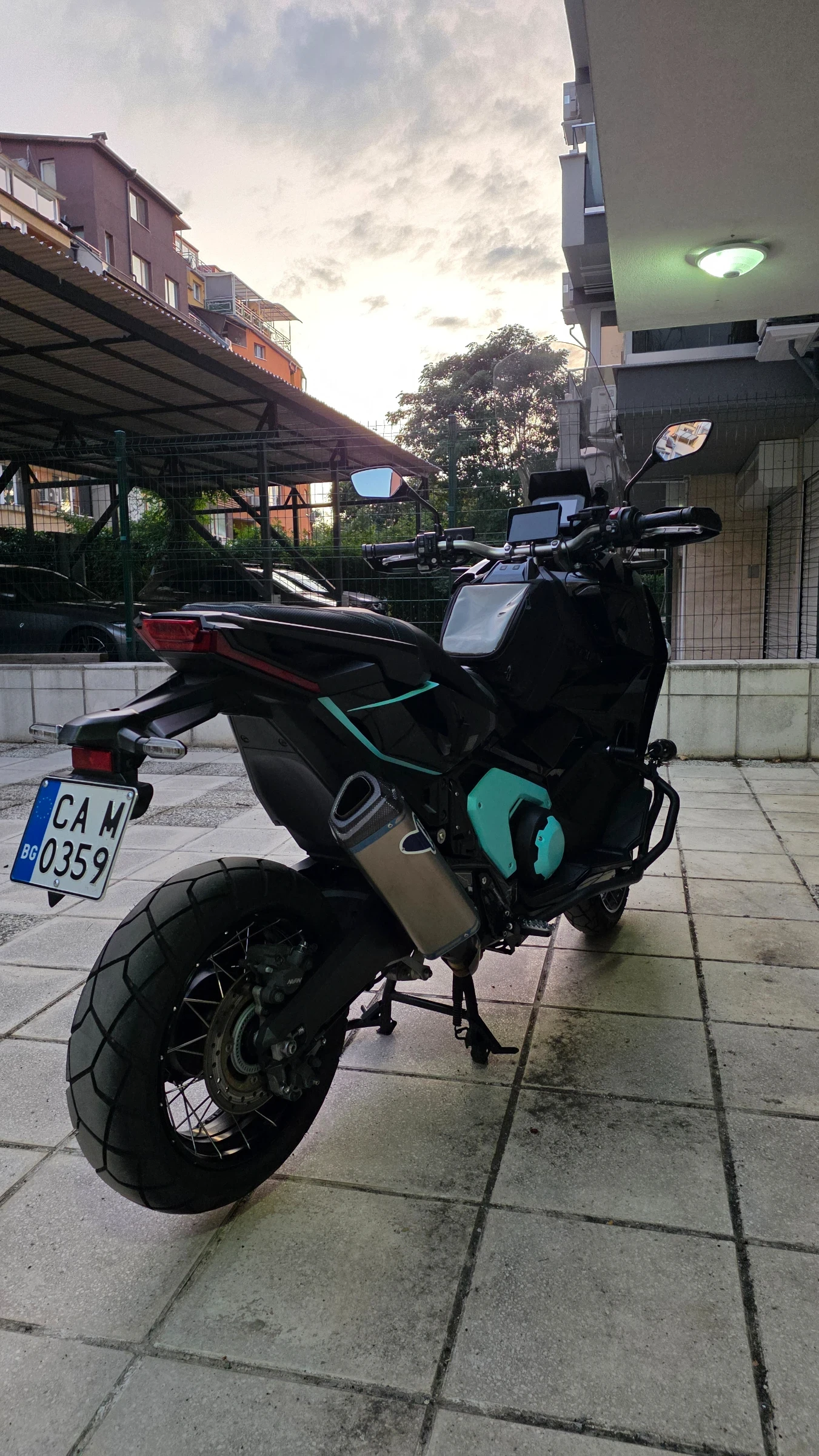 Honda X-ADV, снимка 4 - Мотоциклети и мототехника - 56060900