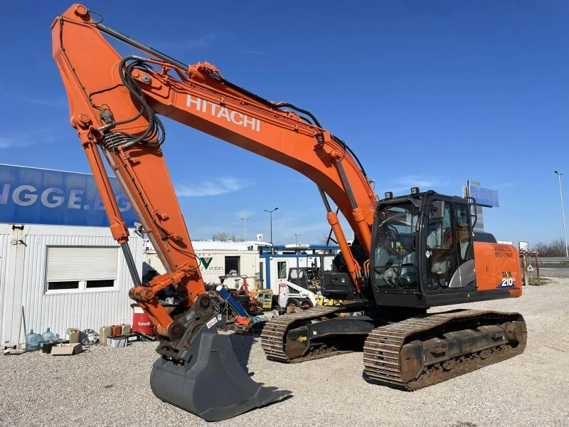 Багер Hitachi ZX 210 LC-6, снимка 3 - Индустриална техника - 44417491