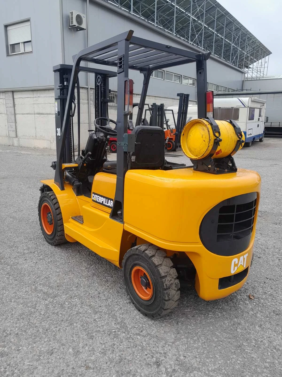 ������� Cat ��� 3.0���� | Mobile.bg � ����������� 6