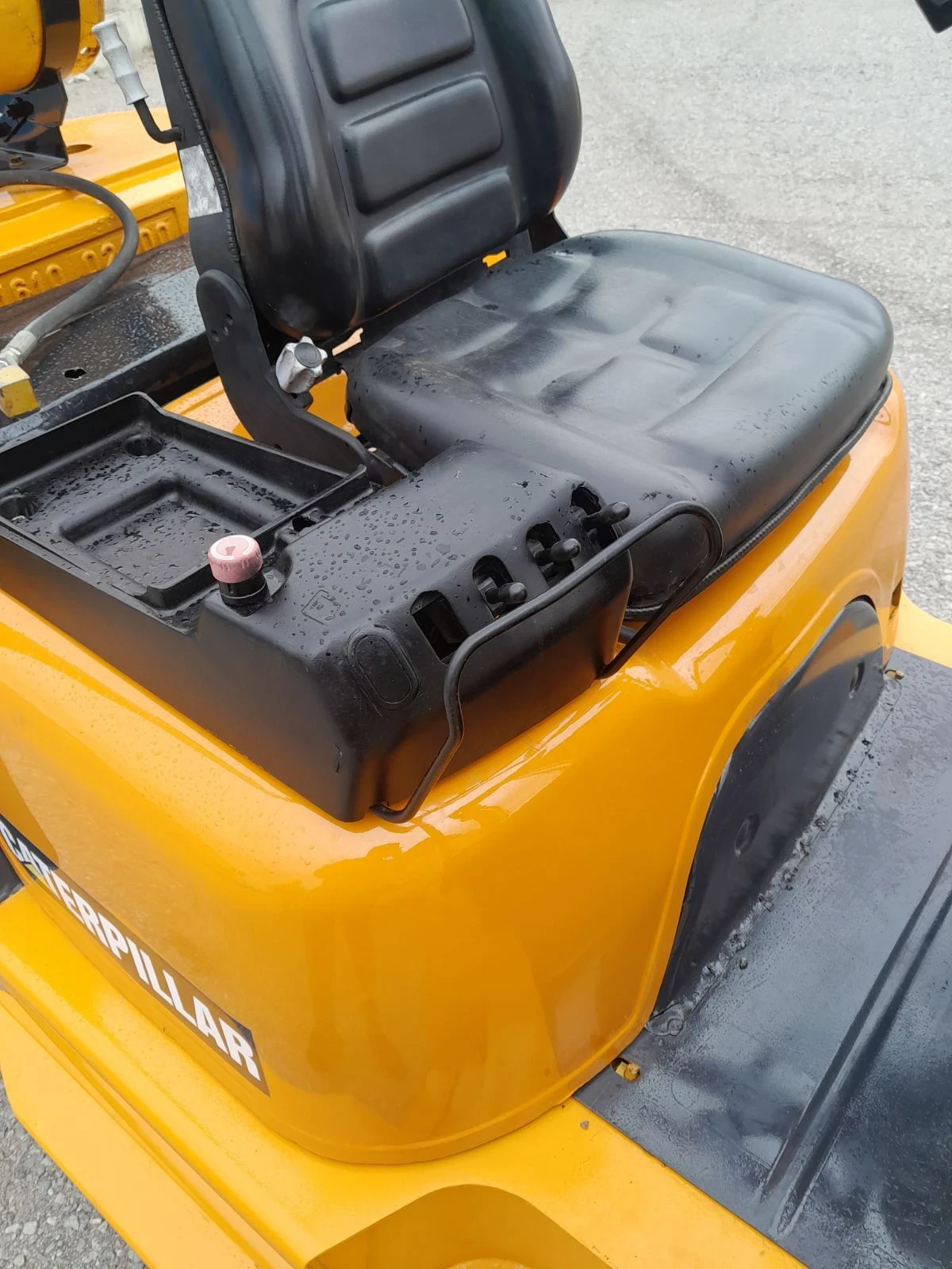 ������� Cat ��� 3.0���� | Mobile.bg � ����������� 5