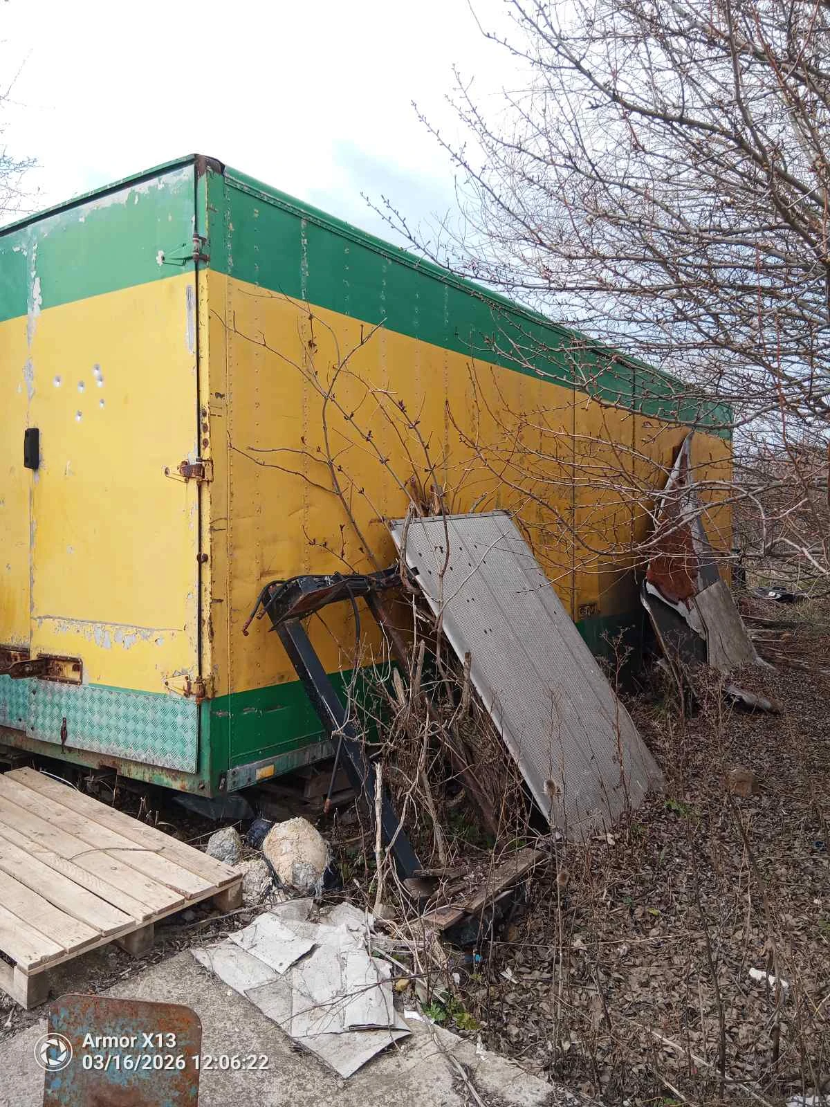 ПРОДАВАМ ФУРГОН 7,20 Х 2.50 Х 2.50