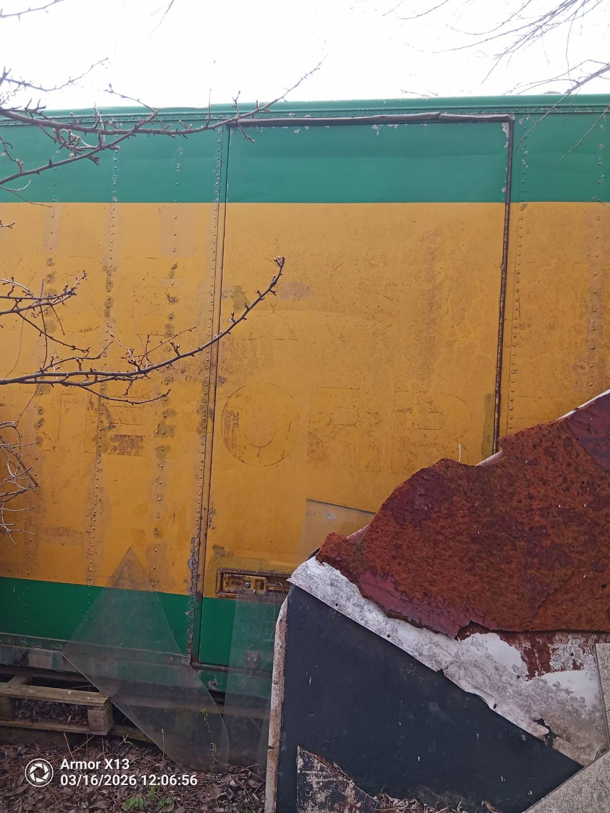 ПРОДАВАМ ФУРГОН 7,20 Х 2.50 Х 2.50, снимка 4 - Части - 53996062