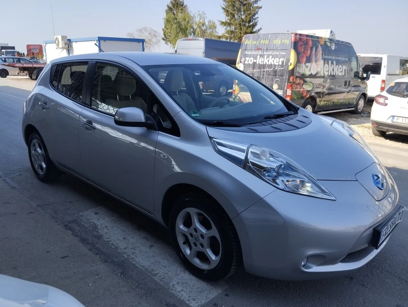 Nissan Leaf  100%ЕЛЕКТРИЧЕСКИ, снимка 2 - Автомобили и джипове - 45239335