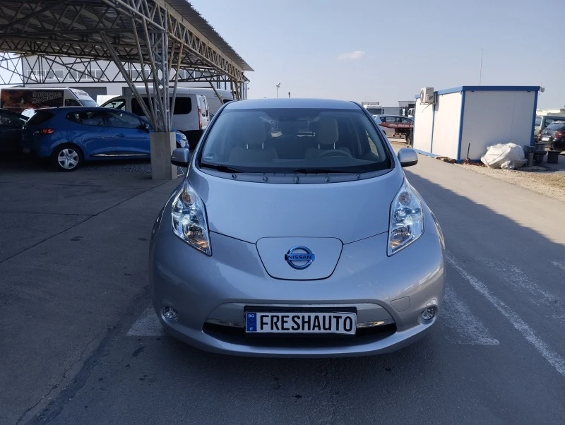 Nissan Leaf  100%ЕЛЕКТРИЧЕСКИ, снимка 1 - Автомобили и джипове - 45239335