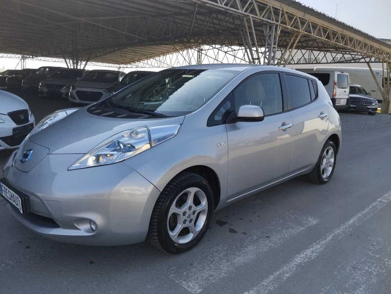 Nissan Leaf  100%ЕЛЕКТРИЧЕСКИ, снимка 3 - Автомобили и джипове - 45239335