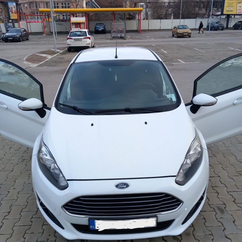 Ford Fiesta, снимка 5 - Автомобили и джипове - 48730978