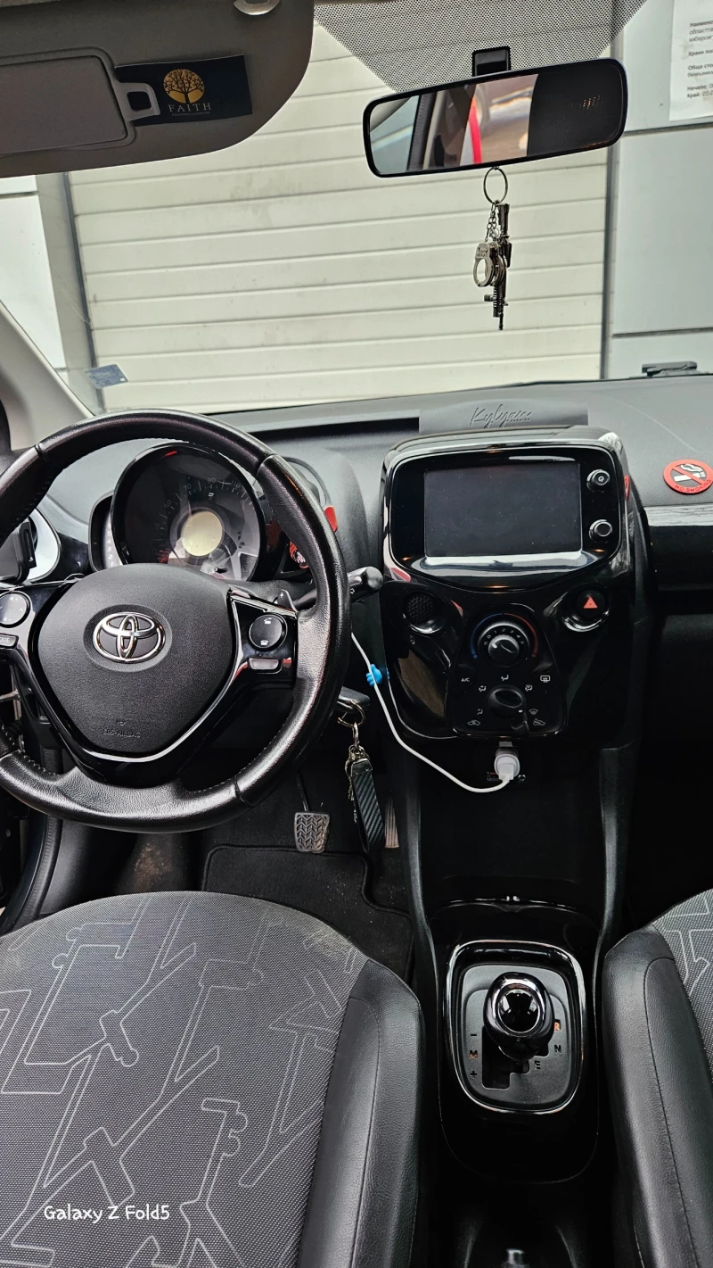 Toyota Aygo ГАЗ 1.0 VVT-i X-wave(шибедах), снимка 17 - Автомобили и джипове - 48985881