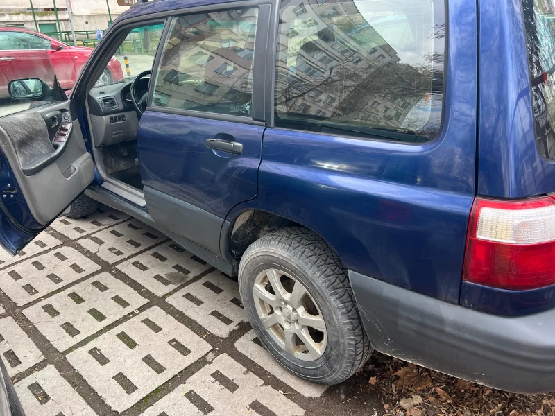 Subaru Forester Forester, снимка 11 - Автомобили и джипове - 49385884