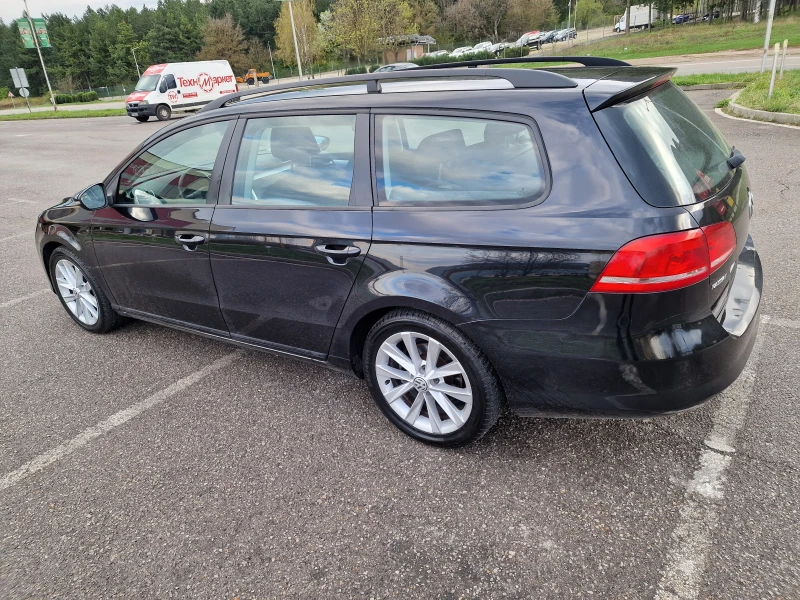 VW Passat 1.6 TDI, снимка 5 - Автомобили и джипове - 52413663